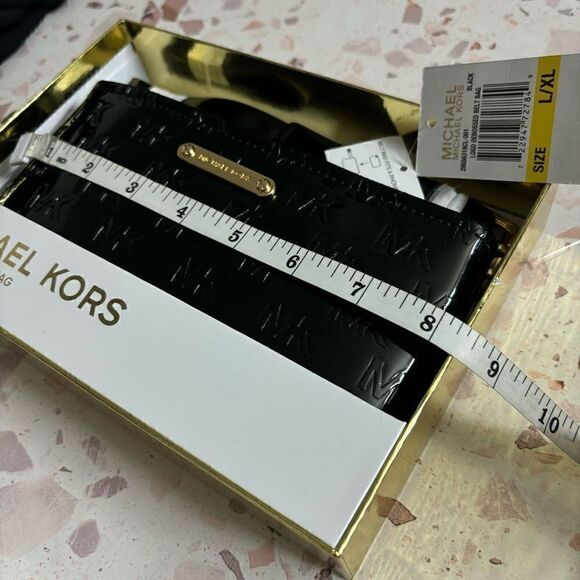 Michael Kors MK Logo Debossed Adjustable Belt Bag Patent Leather Black L/XL - Picture 9 of 13